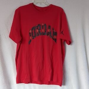Jordan Red Men's Short Sleeve T-Shirt Size XL Black Plaid